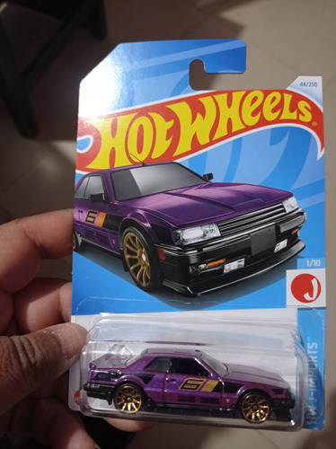 Hot Wheels 2024 Nissan Skyline Rs (kdr30) Violeta Osc Caja C