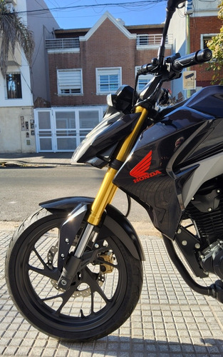 Imagen 9 de 16 de Honda Cb 190 R