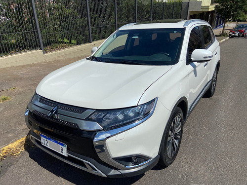 Mitsubishi Outlander 2.2 MIVEC DI-D DIESEL HPE-S AWD AUTOMÁTICO