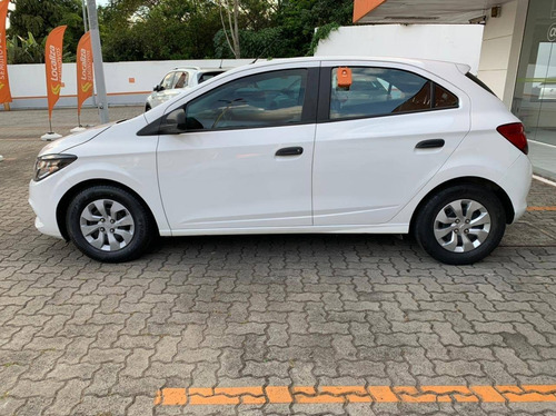 Imagem 8 de 9 de Chevrolet Onix 1.0 Mpfi Joy 8v Flex 4p Manual