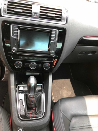 Imagen 10 de 15 de Volkswagen Jetta 2.0 Gli Dsg 2016