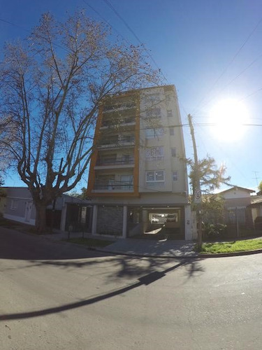 Departamento En Venta, 2 Ambientes, En Moreno Centro, G.b.a., Zona Oeste