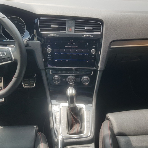 Imagen 12 de 15 de Volkswagen Golf Gti 2019 2.0 Dsg Navegación Piel At