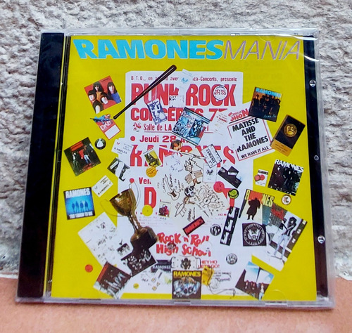 Ramones (ramones Mania) Green Day, The Clash, Sex Pistols.