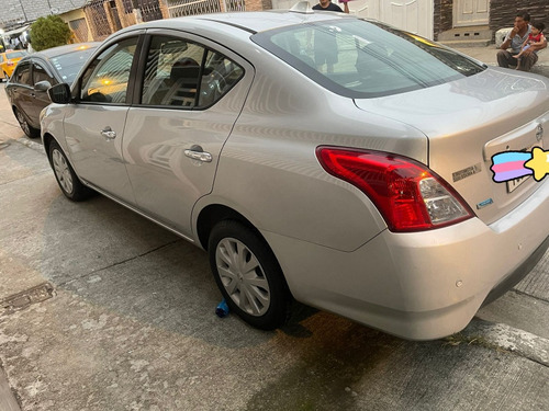 Nissan   Versa Full