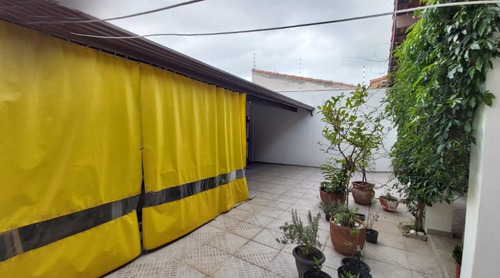 Casa A 200 Mts Da Praia. Lugar Muito Tranquilo Seguro Em Bairro Nobre. Casa Isolada. Estrutura Do Telhado Reformada - Madeiramento Com Manta. Parte Elétrica Revisada E Fiação Novos