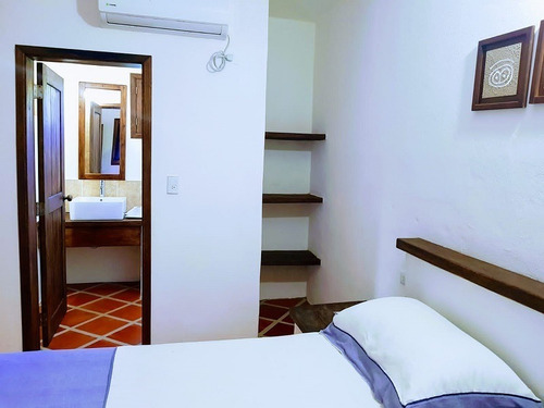 Belklia Giron Vende Posada En Chichiriviche (inc-030)