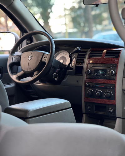 Dodge Durango 4.7 L 4X2