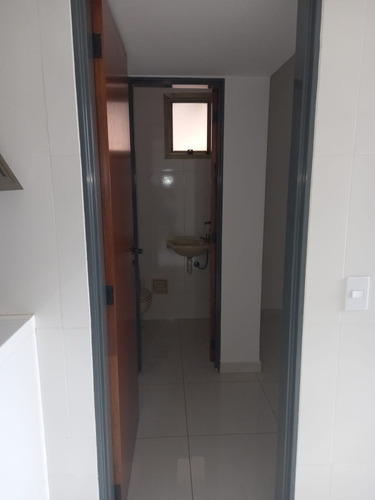Imagem 29 de 30 de Apartamento - Ap00820 - 70995271