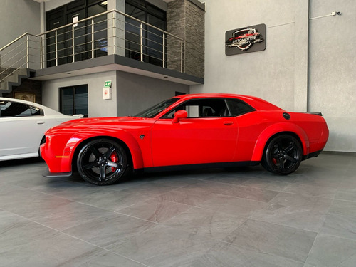 Dodge Challenger 6.2 Srt Hellc At