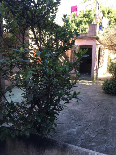 Venta, Casa,la Blanqueada. 3 Dormitorios, 2 Baños.