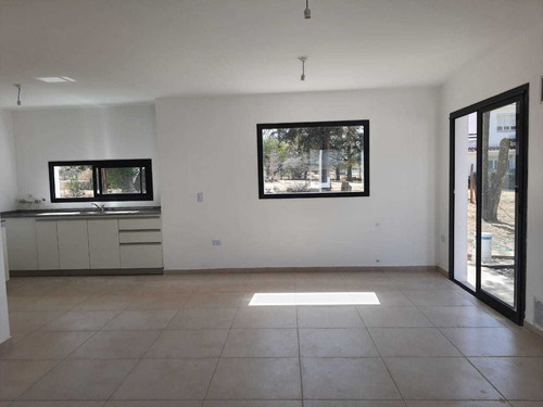Imagen 5 de 10 de Venta Duplex 3 Dormitorios