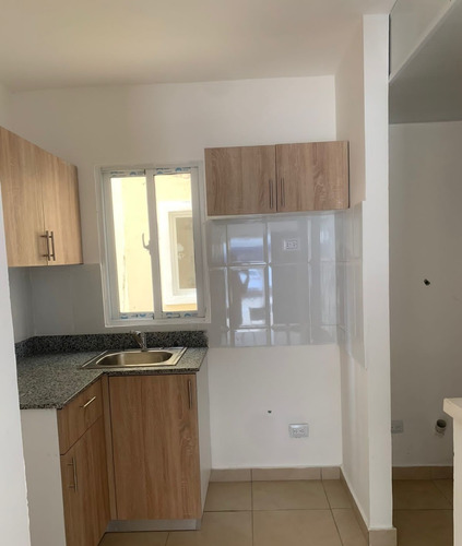 Aptos Listos En Avenida Principal De Ciudad Juan Bosch Desde Rd$3.255,000