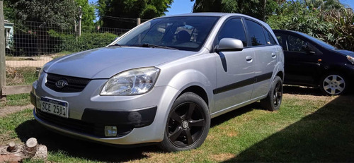 Kia Rio Automático