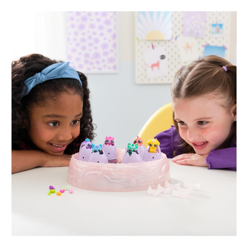 Hatchimals Alive, Rainbow Hatchery Con 6 Mini Figuras En Y 3
