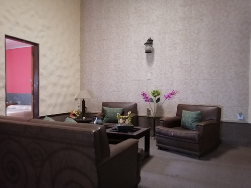 Hotel A La Venta En El Centro 19 Habitaciones 14 Baños