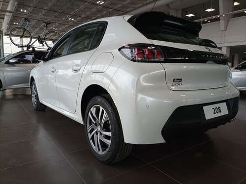 Imagen 9 de 17 de Peugeot 208 1.6 Feline Tiptronic - Avec Peugeot