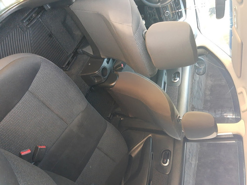 Nissan Livina 1.6s 2012/2013