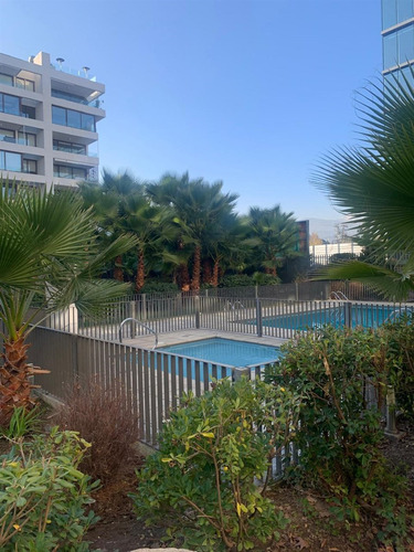 Departamento En Venta En Condominio 2 Dorm En La Dehesa