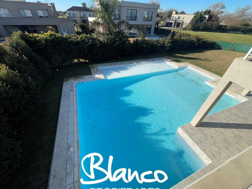 Casa En Venta En Haras Santa Maria, Escobar, G.b.a. Zona Norte