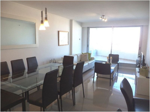 Venta De Apartamento 3 Dormitorios En Playa Brava