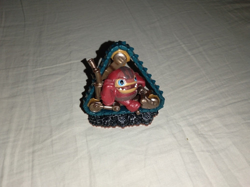 Figura Skylander Tread Head Tech Element