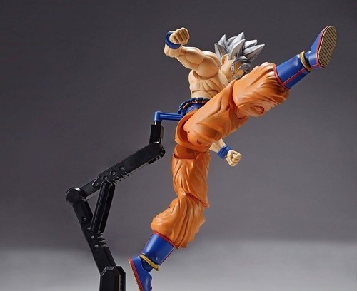 Goku Ultra Instinto Figure Rise Dragon Ball