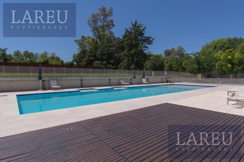 Departamento De 2 Ambientes En Venta - Condominio Civis
