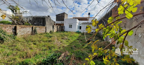 Casa - Ezpeleta Este- Apto Credito Hipotecario