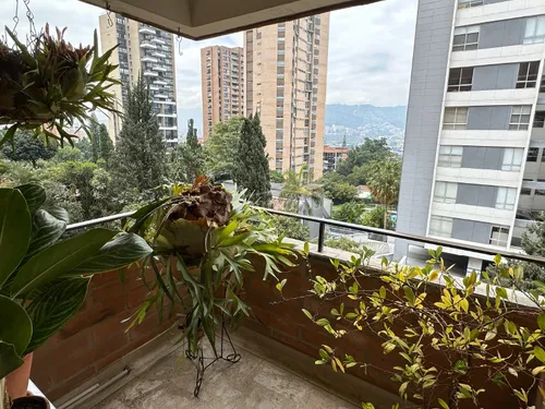 Apartamento En Venta En Castropol. Cod V776000
