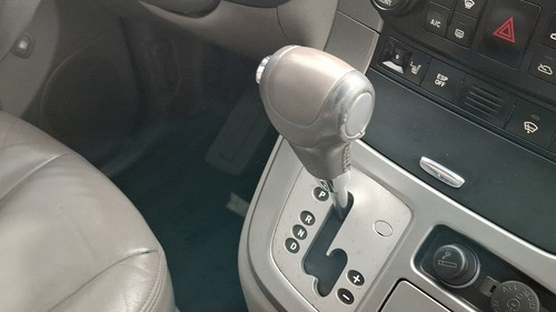 Kia Carnival 3.8 V6 EX AUTO