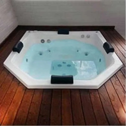 Spa Itaboraí Com Hidro + Aquecedor 1,70 X 1,70 Área Externa