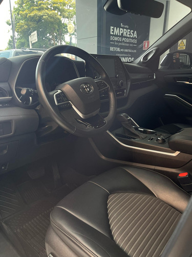 Toyota Highlander 2022