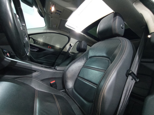 Jaguar F-PACE 2.0 16V TURBO DIESEL PRESTIGE AWD 4P AUTOMÁTICO
