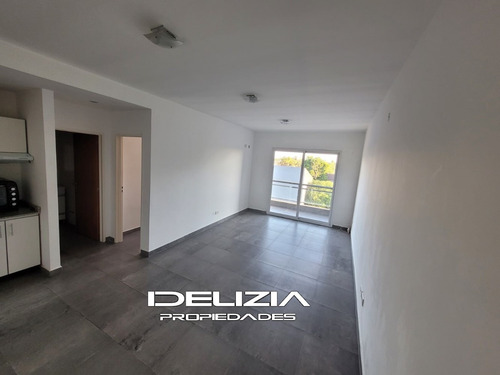 Imagen 9 de 14 de Venta De Departamento 2 Ambientes En Castelar Opotunidad