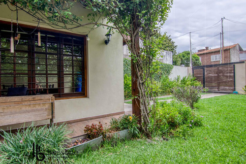 Casa En Punta Mogotes