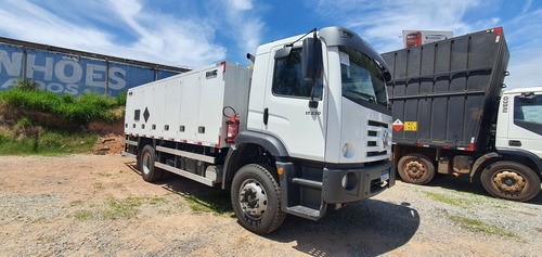 Imagem 4 de 8 de Vw 17230 Comboio Locação