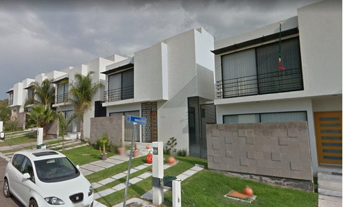 Ajrj Casa En Venta Cerca D Plaza Constituyentes En Colonia Tejeda