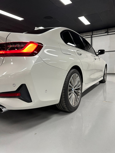 BMW Serie 3 3.0 330i Sedan Sport Line 252cv