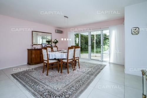 Imagen 6 de 30 de Casa En Venta San Rafael Tres Dormitorios + Piscina + Casa De Huéspedes- Ref: 28645