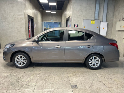 Nissan Versa 1.6 16V FLEX SV 4P MANUAL