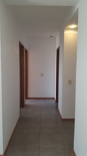Imagen 11 de 29 de Departamento De 2 Dormitorios Con Cochera