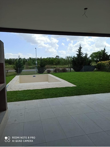 Imagen 2 de 11 de Hermosa Casa En Alquiler - El Cantón