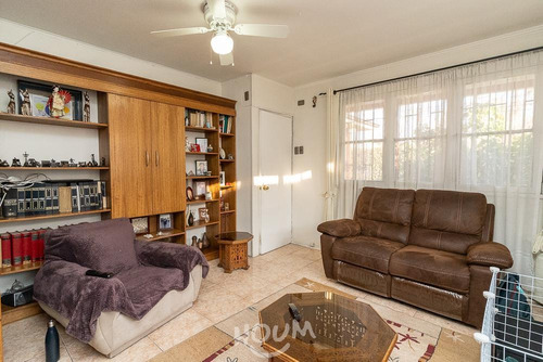Imagen 16 de 30 de Casa Más Afuera
