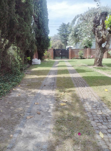 Imagen 15 de 30 de Venta Quinta 3 Amb. Con Quincho, Parrilla Y Pileta - Pilar-