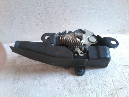 Imagen 8 de 8 de Cerradura Capot Corolla New Sensation 2003/08 Original