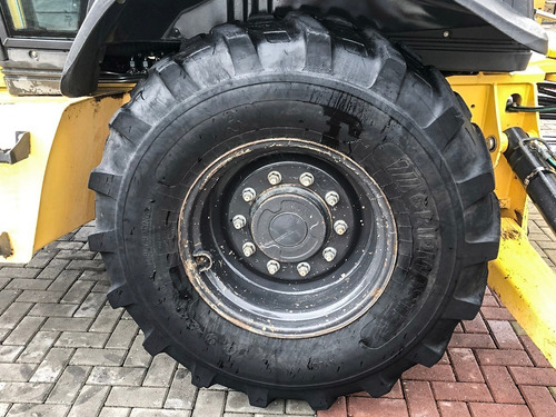 Retroescavadeira New Holland 4x4 B95b 2017=pa Carregadeira