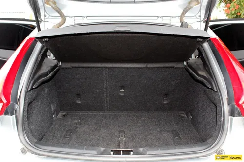 Volvo V40 2.0 T4 R-Desing Turbo