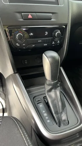 Vitara Live 2wd At Modelo 2022 Color Plata 49.000 Km