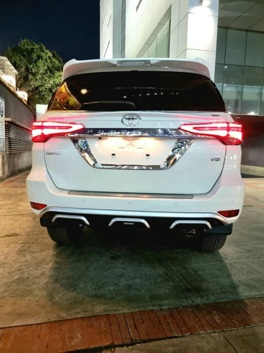 Imagen 4 de 11 de Toyota Fortuner